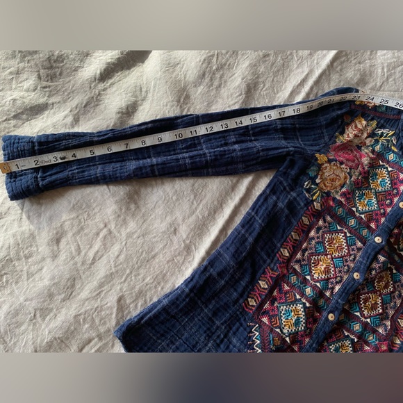 Johnny Was Button Up Top - Picture 7 of 11